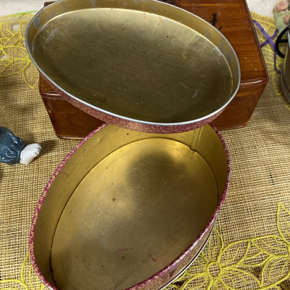 Vintage Easter Egg Candy Tin Pink Litho Chicks Hatching England Metal Box Co - Picture 5 of 7